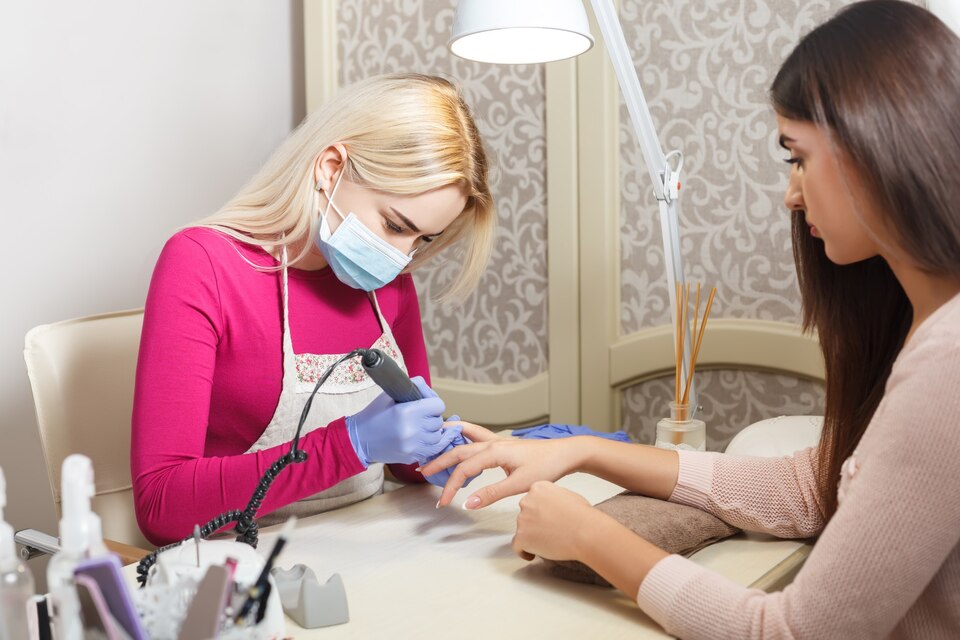 Taşkent Manikürcü